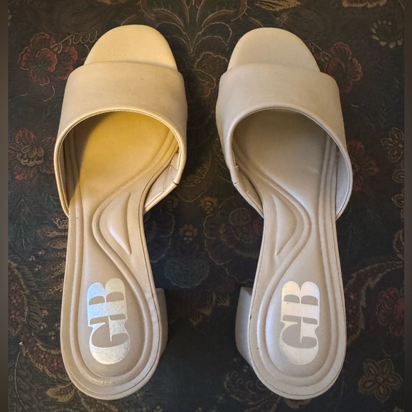 GB Platform Open Toe - Picture 2 of 3